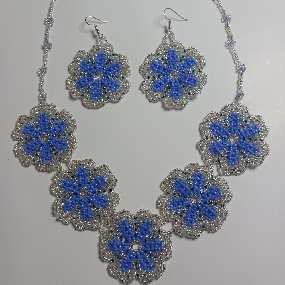 Mexican handmade beaded jewerly Necklace and earrings blue